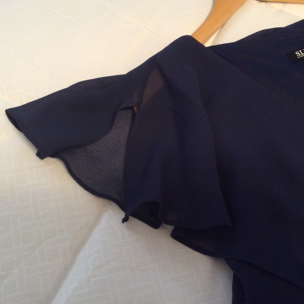 Dress - Picture 4 of 5